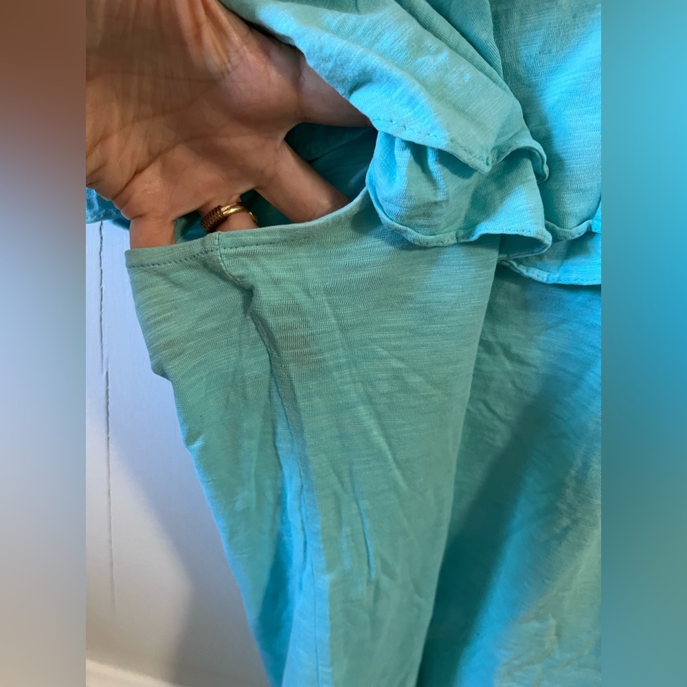 Lilly Pulitzer size large Off-Shoulder Ruffle Top in Aqua blue - Picture 4 of 5
